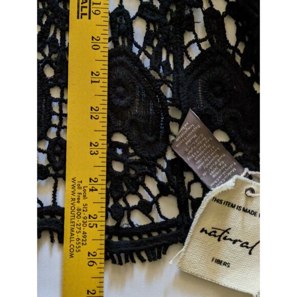 New Vince Camuto ONE SIZE Crochet Lace Open Front Shrug Cardigan Heart Love - Picture 9 of 9